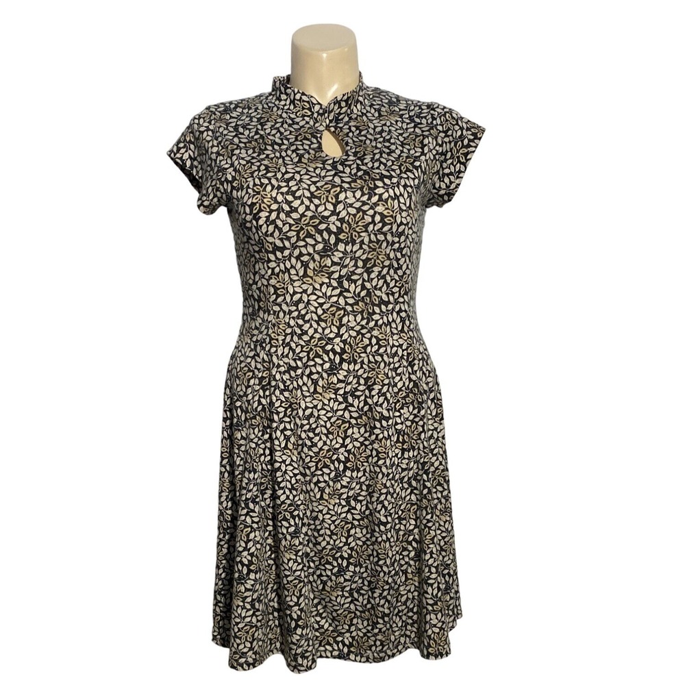 Miss Lulo Dress LARGE Black‎ Cream Beige High Neck Keyhole Fit Flare Neutral
